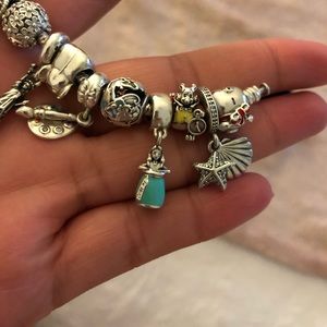 PANDORA - Alice’s Potion Dangle Charm✨